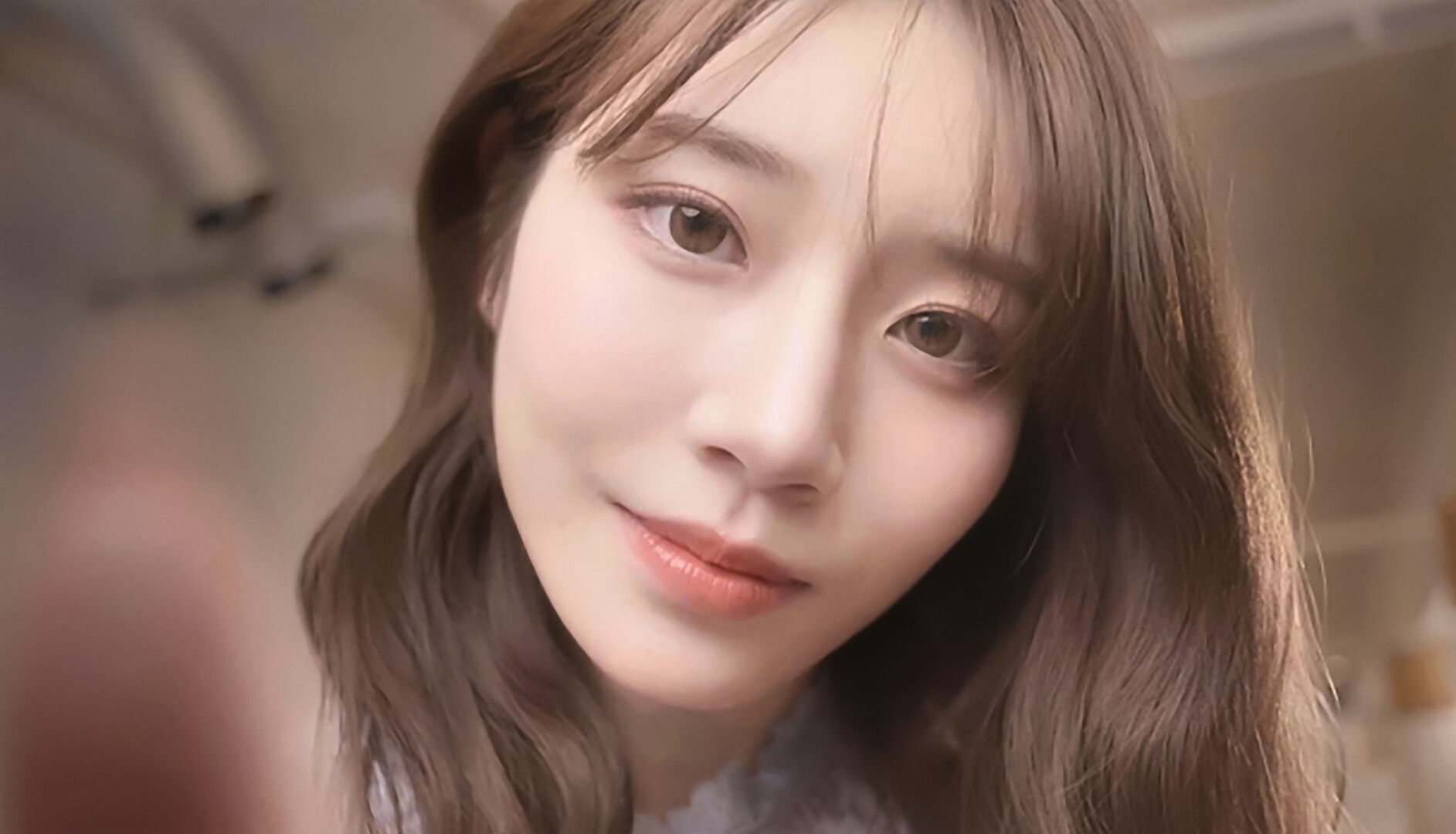 Back from the other world, I missed love. Screenshot 4