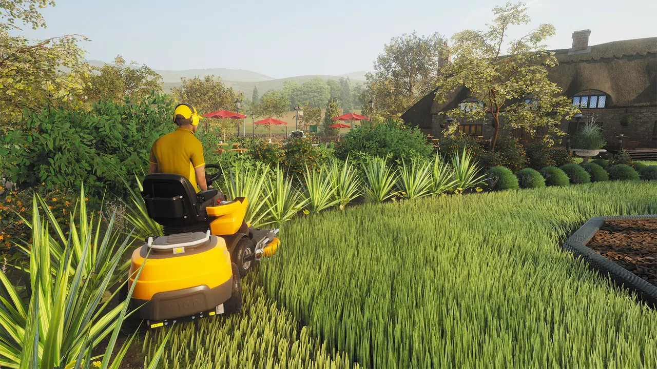 Lawn Mowing Simulator - Ancient Britain Screenshot 0