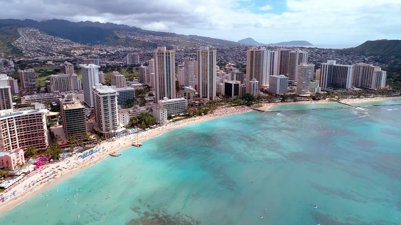 Anjelah Johnson: Mahalo & Goodnight Screenshot 2