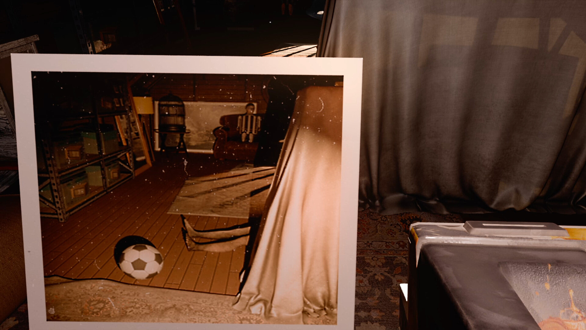 The 18th Attic - Paranormal Anomaly Hunting Game Screenshot 1