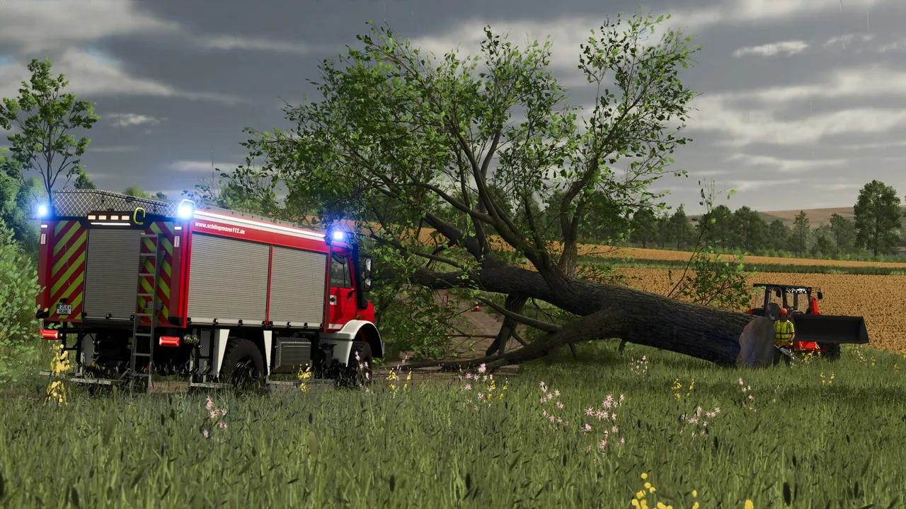 Farming Simulator 25: Emergency Pack Screenshot 8