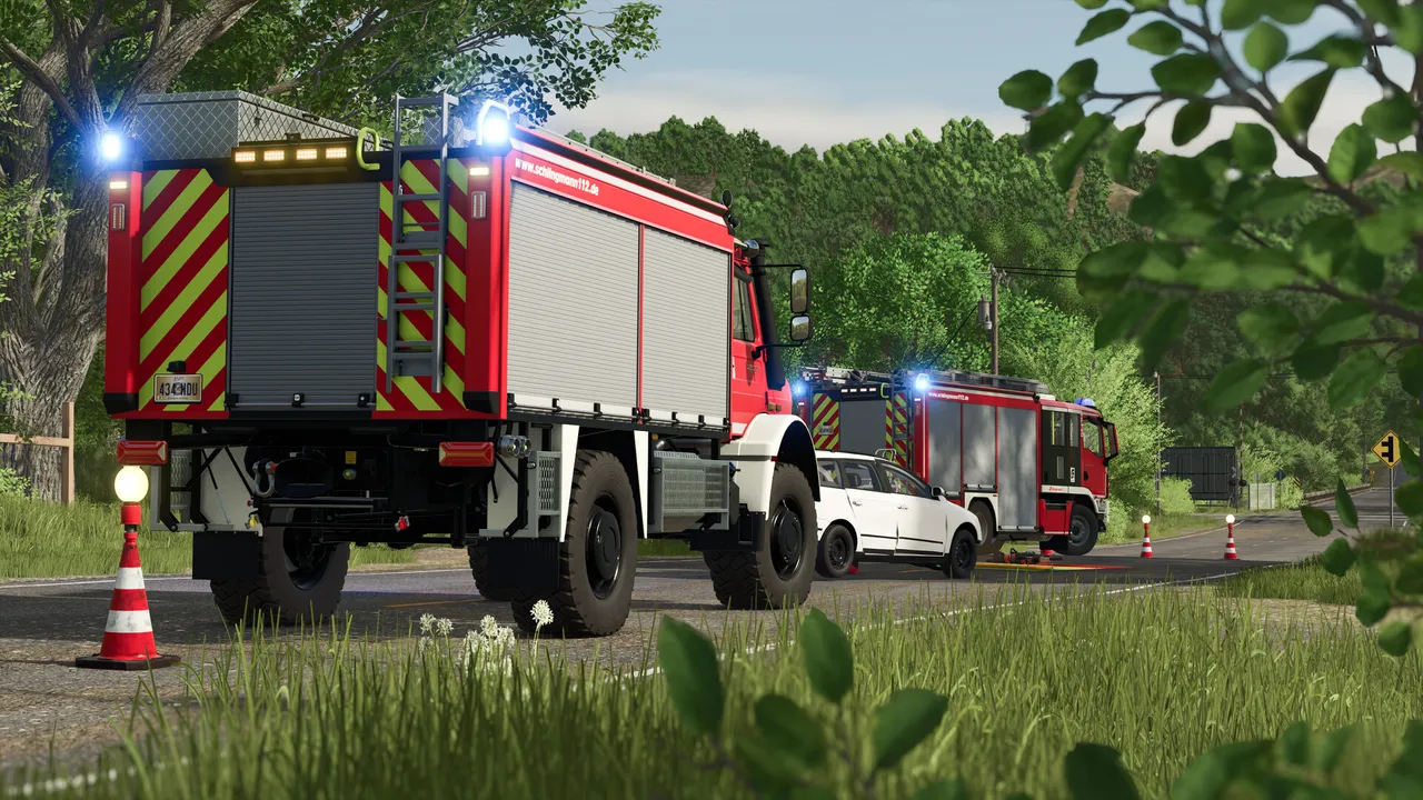 Farming Simulator 25: Emergency Pack Screenshot 6