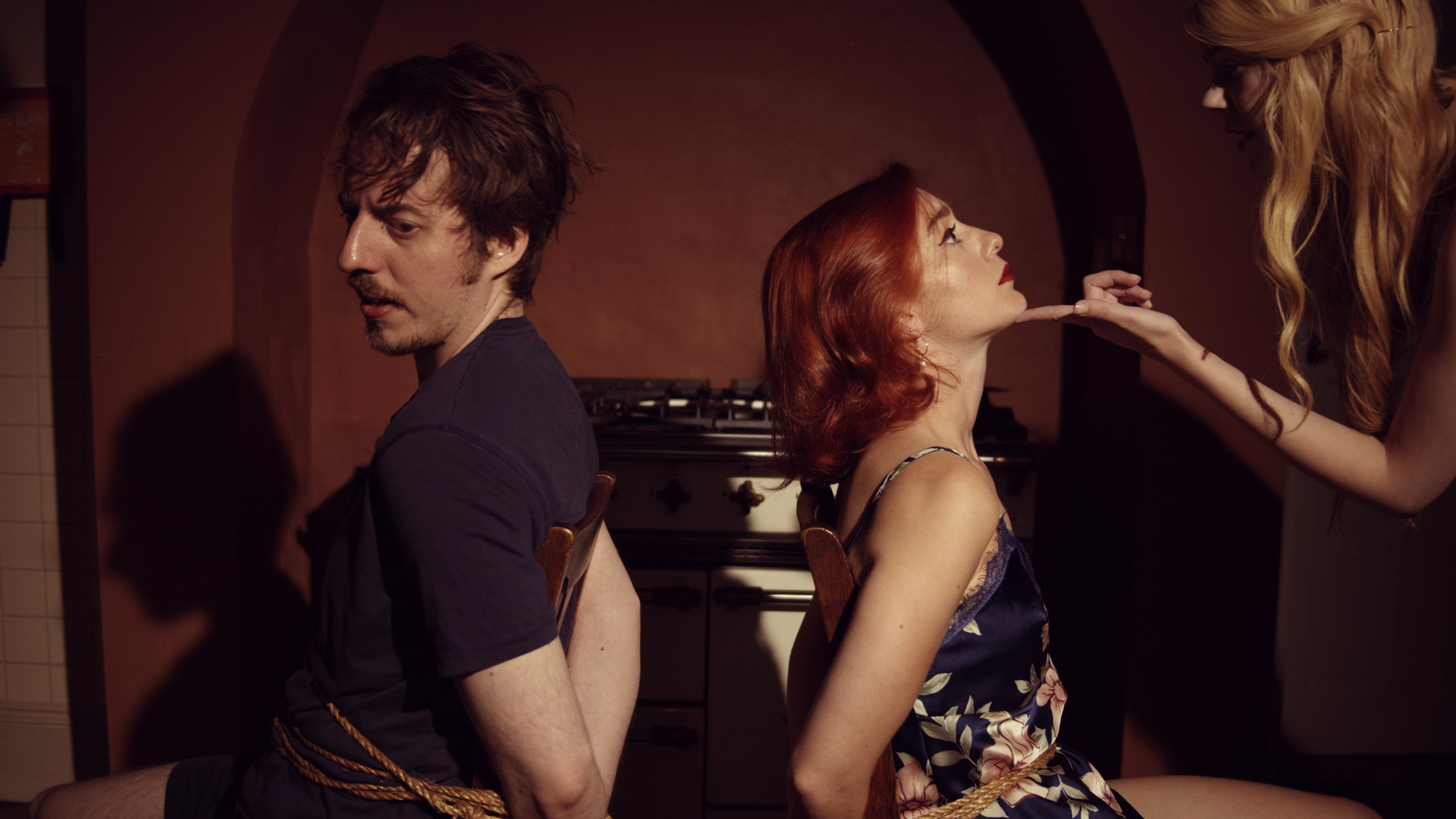 Dark Nights with Poe and Munro Screenshot 9